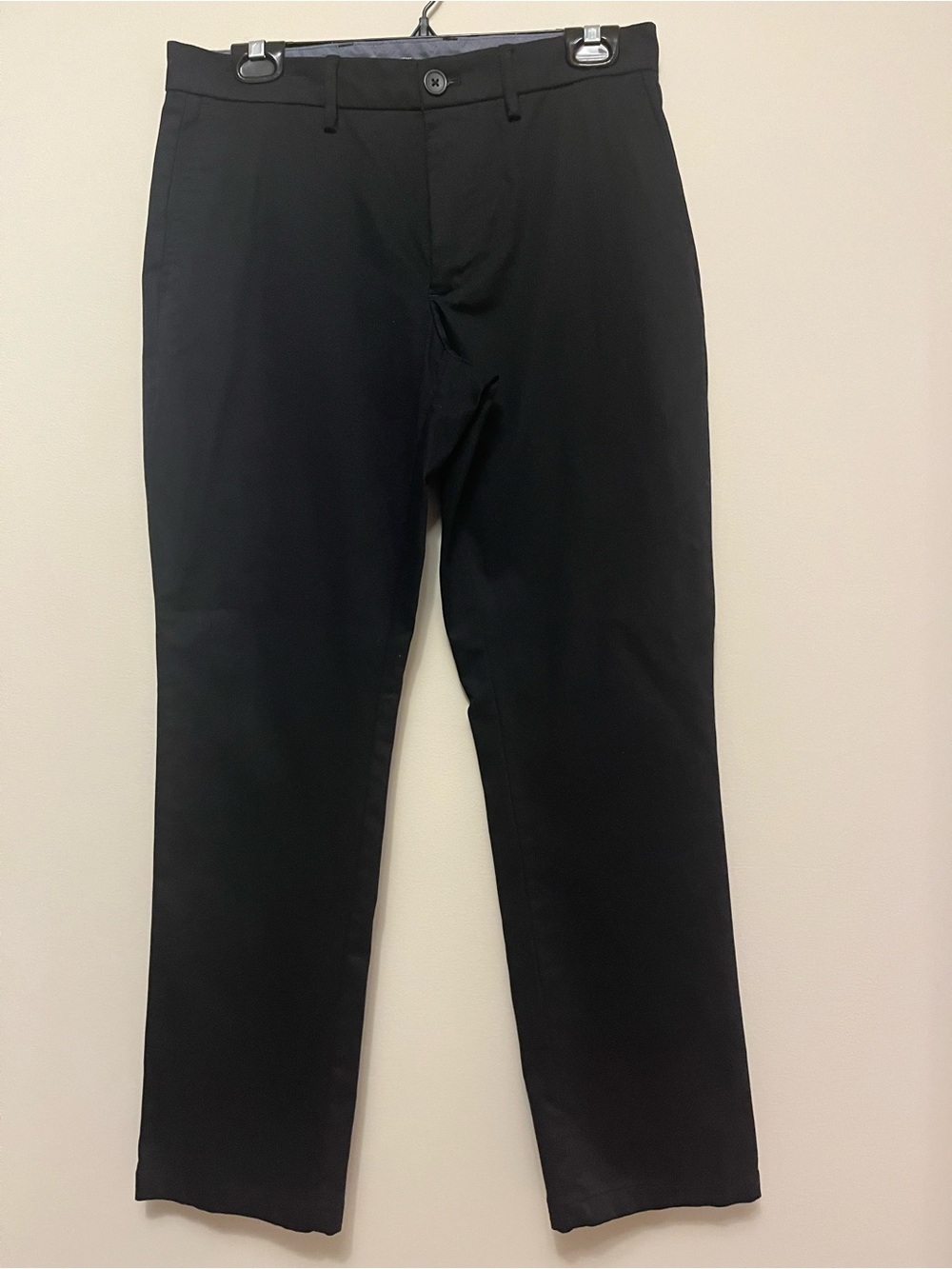 Old Navy Men’s Black Chino Pants